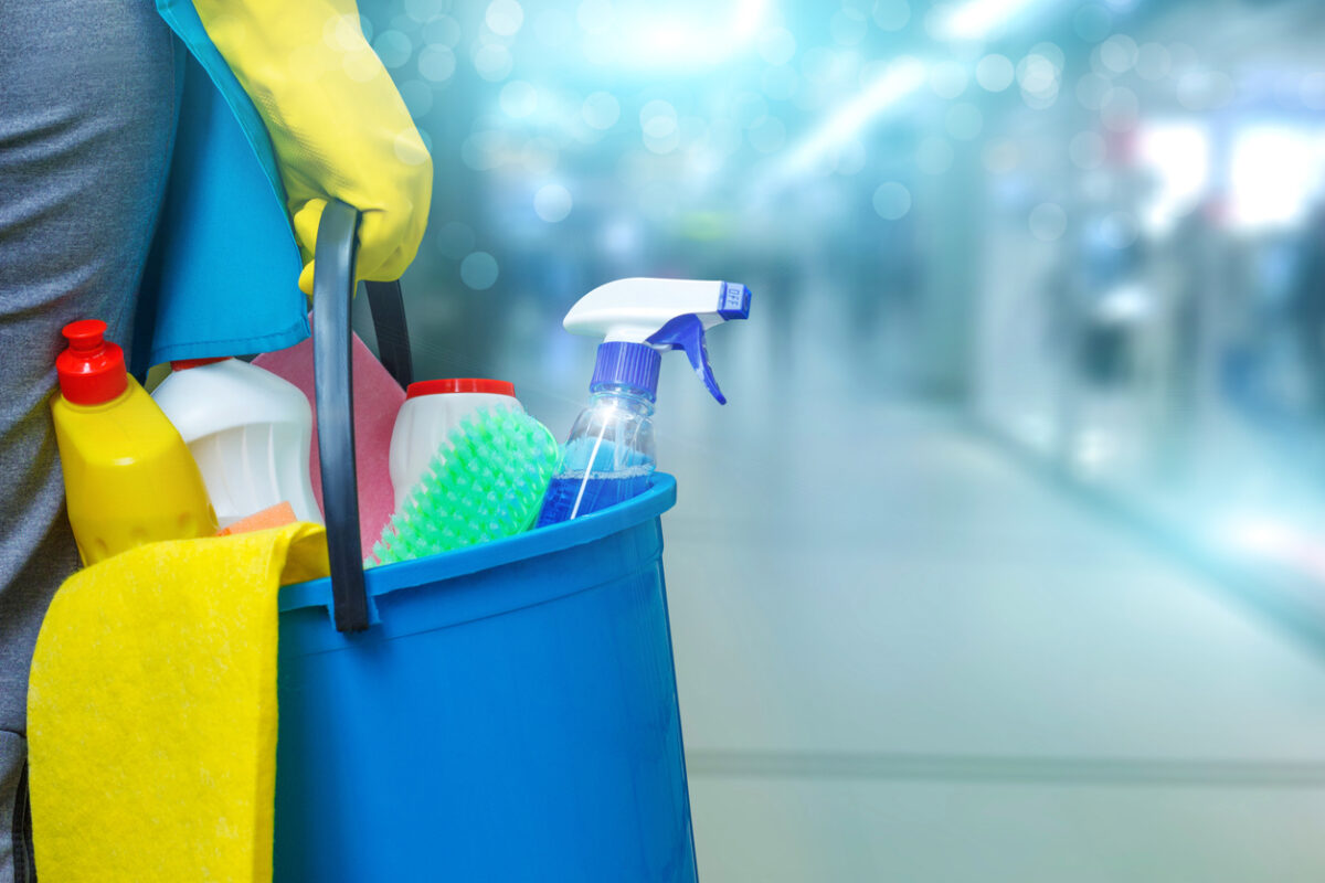 Existe-t-il des normes sur les produits d’entretien utilisés dans les milieux professionnels ?