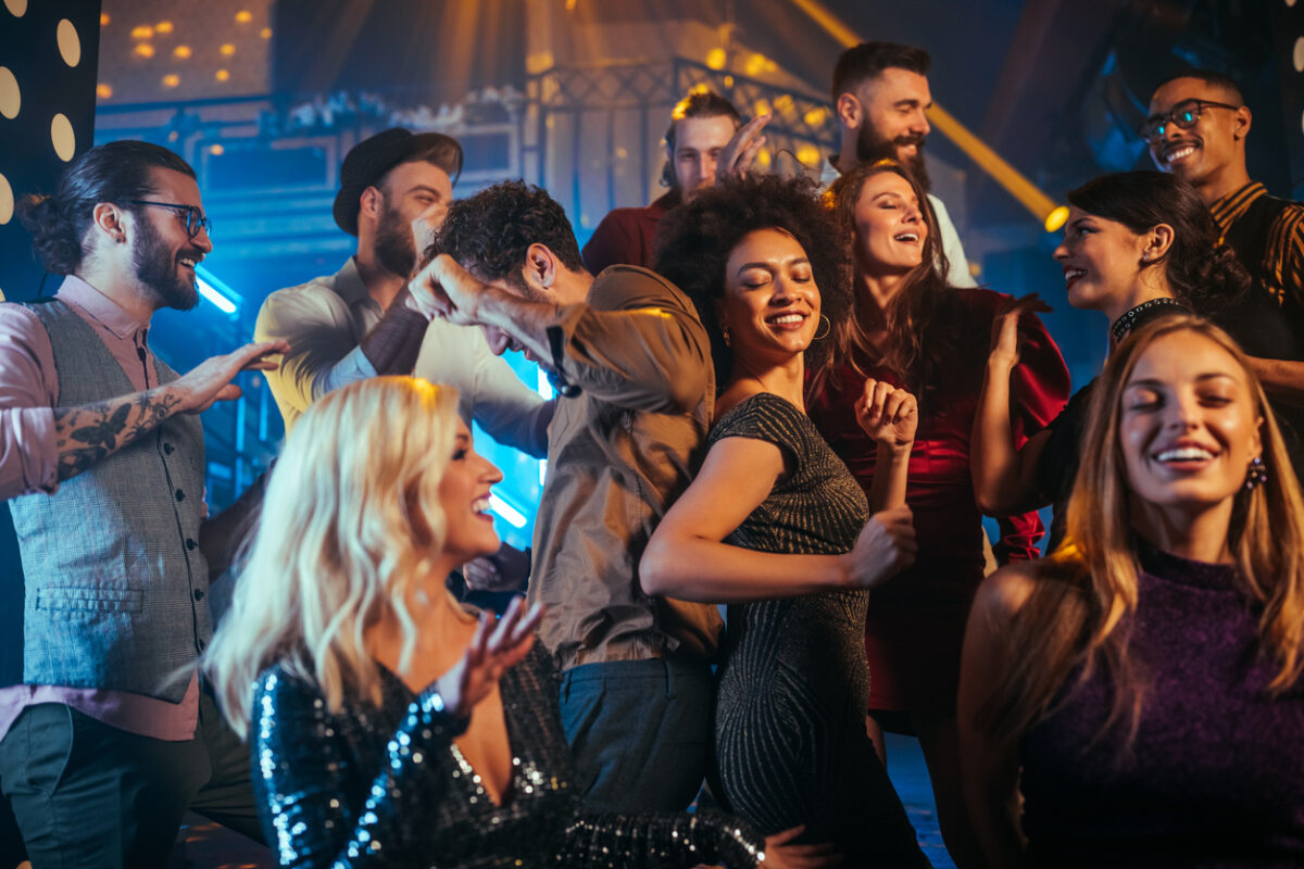 Les stratégies efficaces pour séduire et fidéliser vos clients dans votre night-club