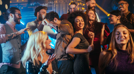 Les stratégies efficaces pour séduire et fidéliser vos clients dans votre night-club