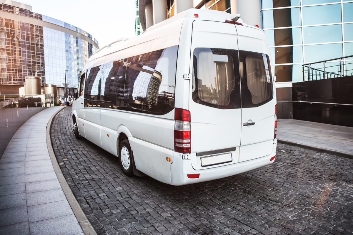 Comment louer un minibus pour vos sorties scolaires ?