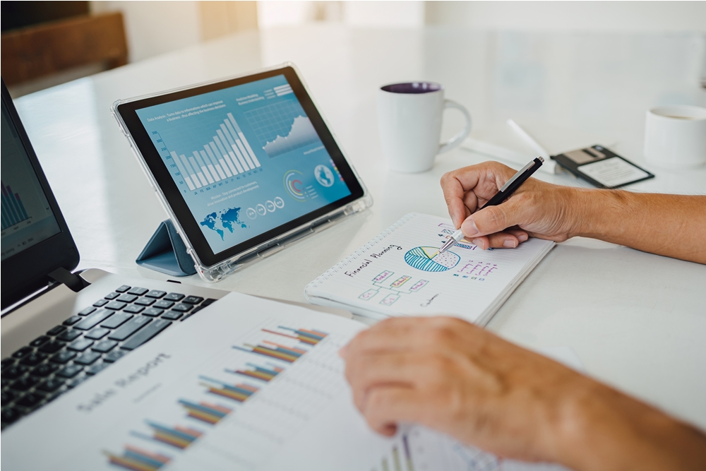 Comment faire une analyse comparative du marché