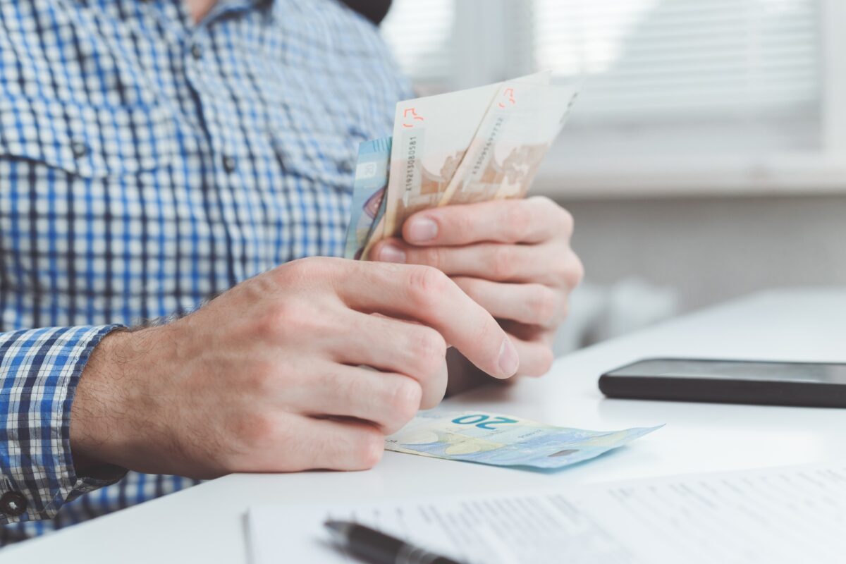 Les différences de taux horaire SMIC au Portugal par rapport à la France