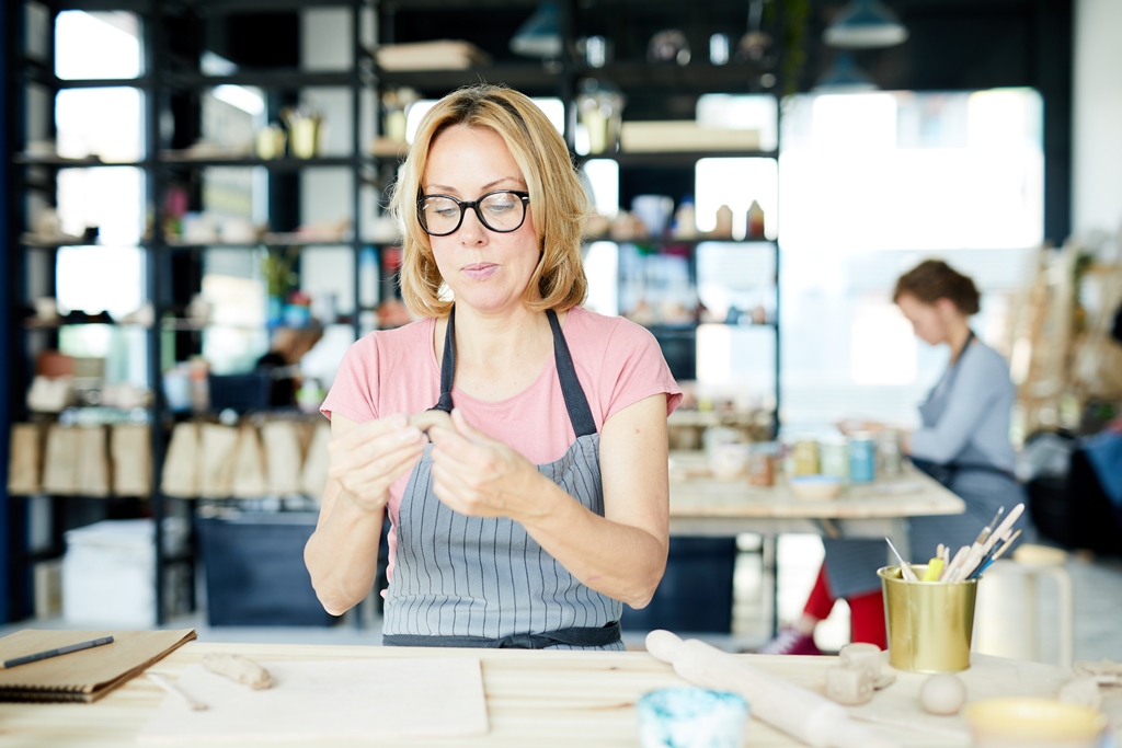 Comment créer votre entreprise et garder votre emploi (sans vous ruiner)