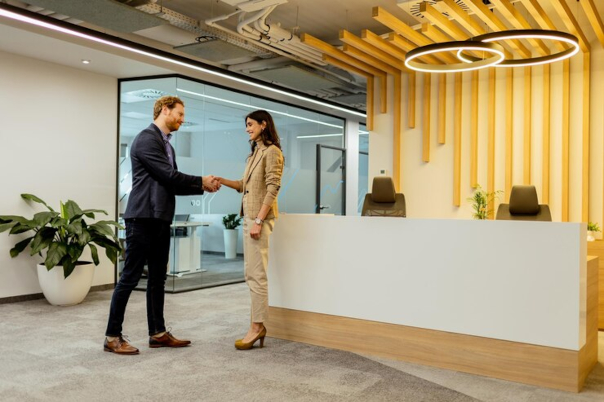 Pourquoi externaliser l’accueil de son entreprise ? Avantages et impacts