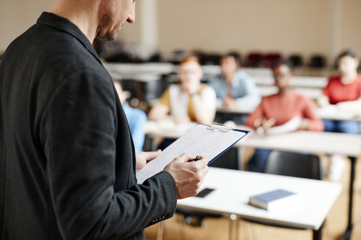 Les avantages d’une formation de formateur occasionnel pour votre carrière professionnelle