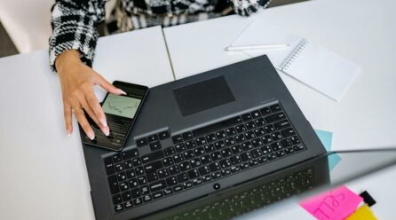 Courtiers en ligne : quels placements pour les entreprises ?