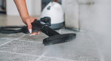 Le nettoyeur vapeur optimise les protocoles d’hygiène dans les espaces de travail collectifs